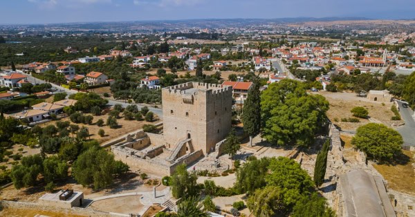 כפר קפריסאי: אלו הסיבות מדוע לבחור להשקיע בנדל"ן למגורים דווקא בקולוסי